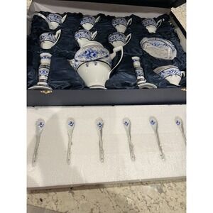 Sorel Fine Porcelain China Tea Set Blue And White Gold Accent Christmas Gift